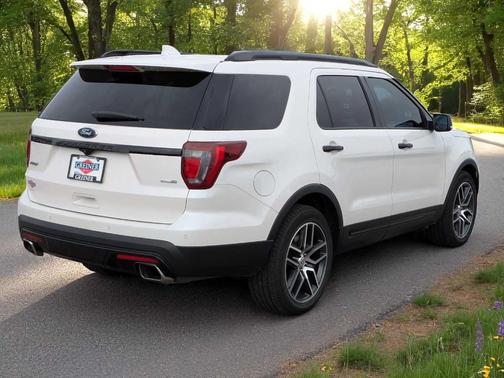 2017 Ford Explorer sport