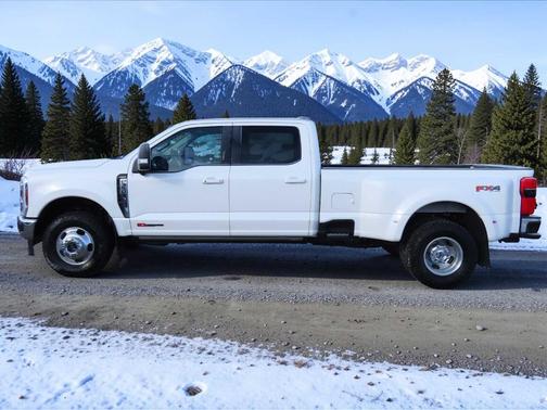 2024 Ford F-350 Lariat Super Duty