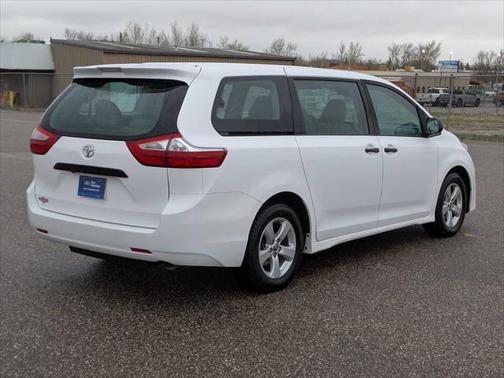2018 Toyota Sienna L