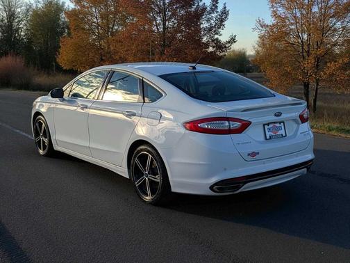 2016 Ford Fusion Titanium