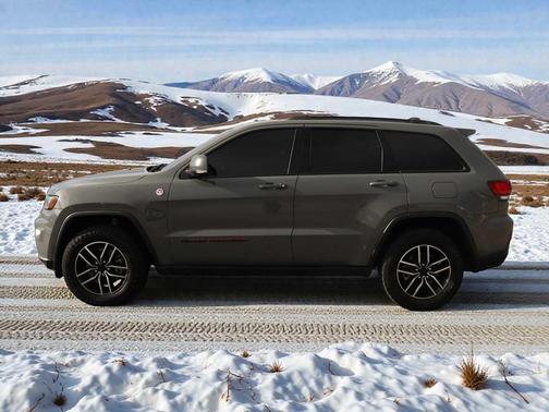 2020 Jeep Grand Cherokee Trailhawk