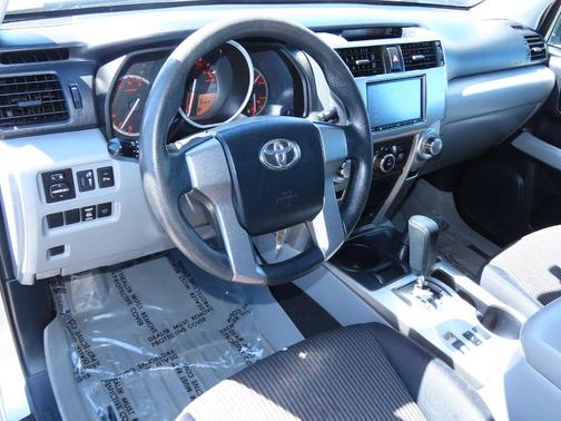 Classic Silver Metallic 2010 Toyota 4Runner SR5