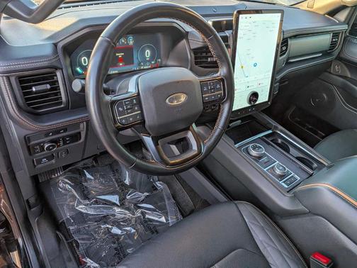 Agate Black Metallic 2023 Ford Expedition Platinum