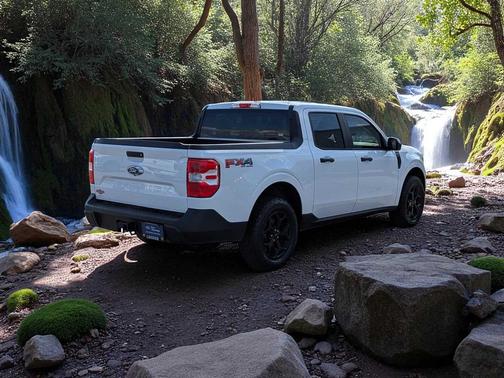 2024 Ford Maverick XLT
