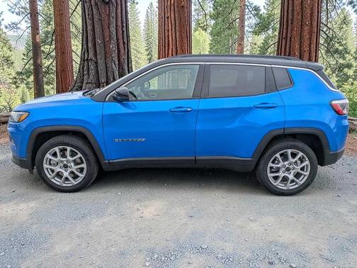 Hydro Blue Pearlcoat 2025 Jeep Compass Limited