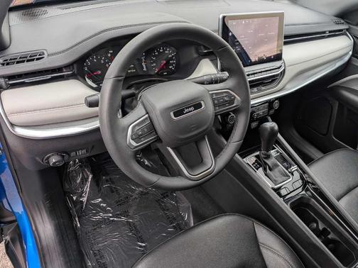 Hydro Blue Pearlcoat 2025 Jeep Compass Limited