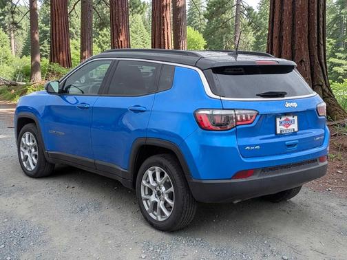 Hydro Blue Pearlcoat 2025 Jeep Compass Limited