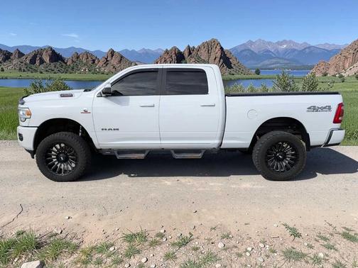 Bright White Clearcoat 2020 RAM 2500 Big Horn
