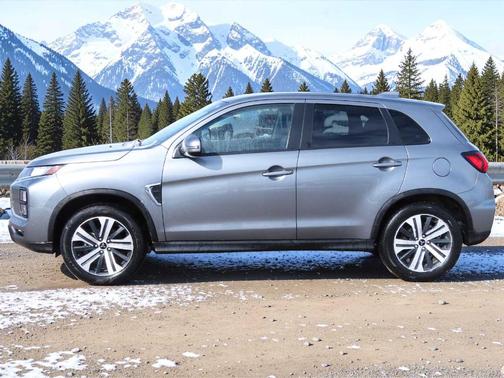 2024 Mitsubishi Outlander Sport SE