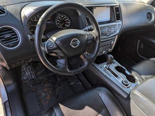 Brilliant Silver Metallic 2020 Nissan Pathfinder SL