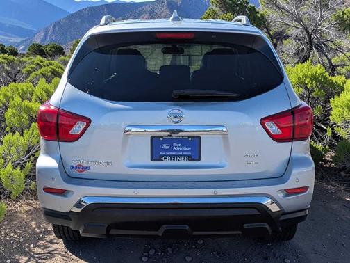 Brilliant Silver Metallic 2020 Nissan Pathfinder SL