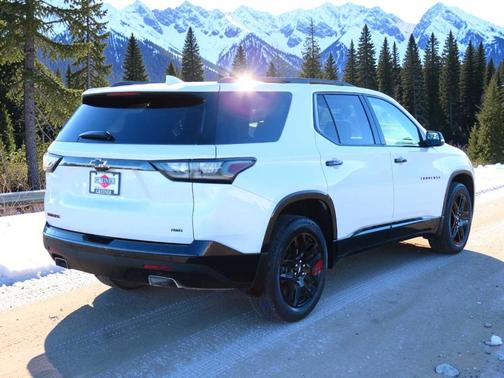2021 Chevrolet Traverse Premier