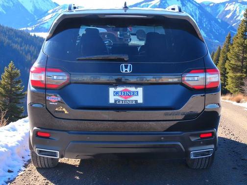 2025 Honda Pilot Black Edition