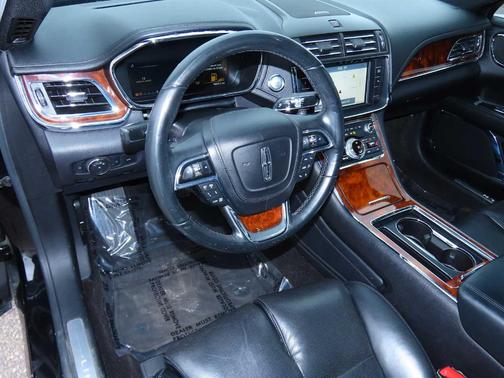 2019 Lincoln Continental Select