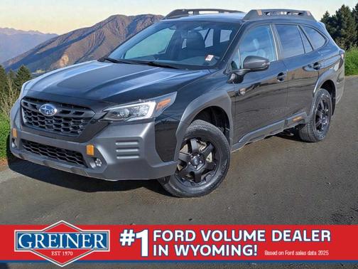 Crystal Black Silica 2023 Subaru Outback Wilderness