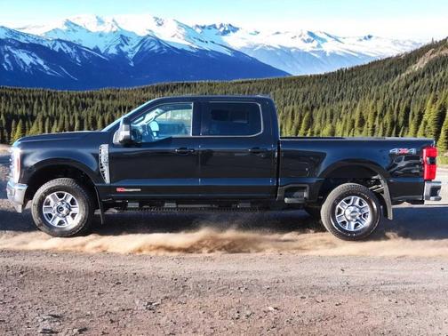 2025 Ford F-350 Lariat Super Duty