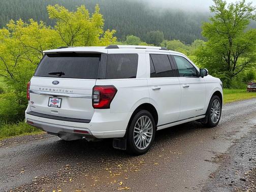 2024 Ford Expedition Platinum