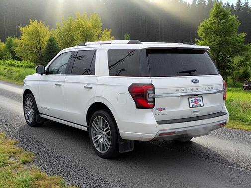 2024 Ford Expedition Platinum
