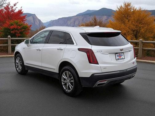 2020 Cadillac XT5 Premium Luxury