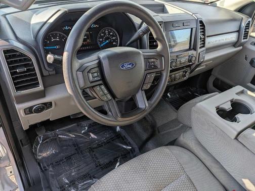Oxford White 2022 Ford F-250 XLT
