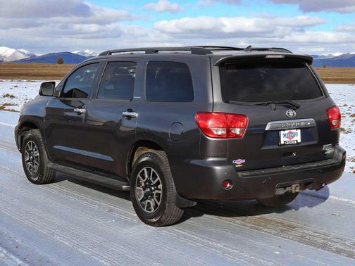 2016 Toyota Sequoia Platinum