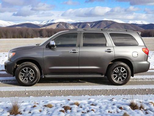 2016 Toyota Sequoia Platinum