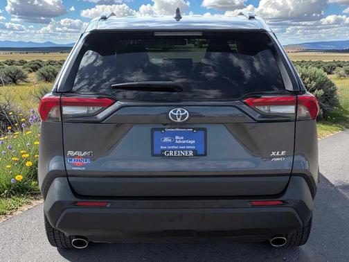 Magnetic Gray Metallic 2023 Toyota RAV4 XLE Premium
