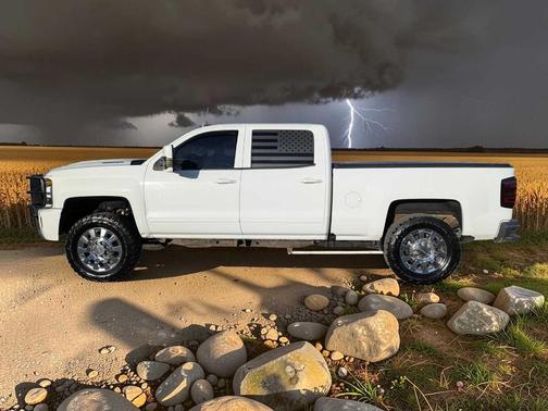 Summit White 2019 Chevrolet Silverado 2500 LT