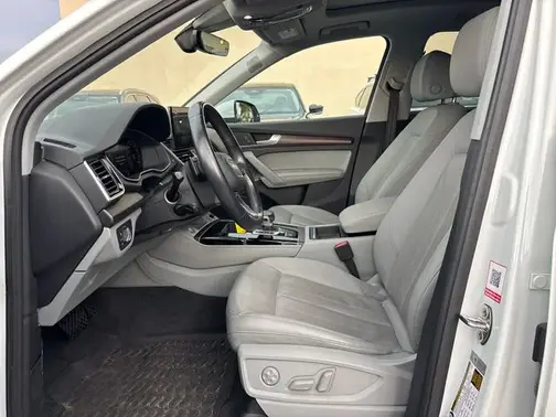 Ibis White 2022 Audi Q5 45 S line Premium