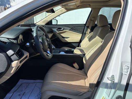 Platinum White Pearl 2024 Acura TLX