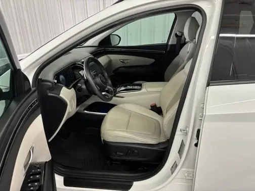 White Pearl 2023 Hyundai TUCSON Limited