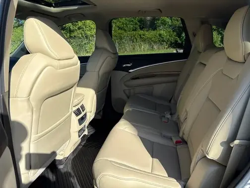 White Diamond Pearl 2019 Acura MDX with Technology Package