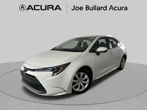 Pearl 2023 Toyota Corolla LE