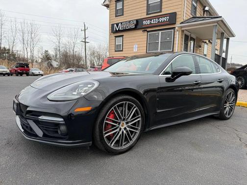 2017 Porsche Panamera Turbo