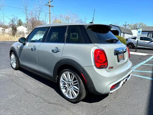 2016 MINI Hardtop Cooper S