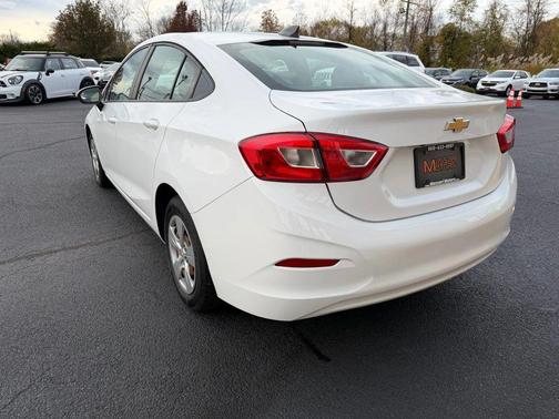 2018 Chevrolet Cruze LS