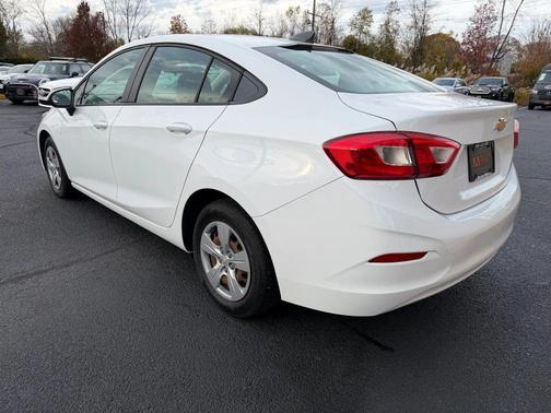 2018 Chevrolet Cruze LS