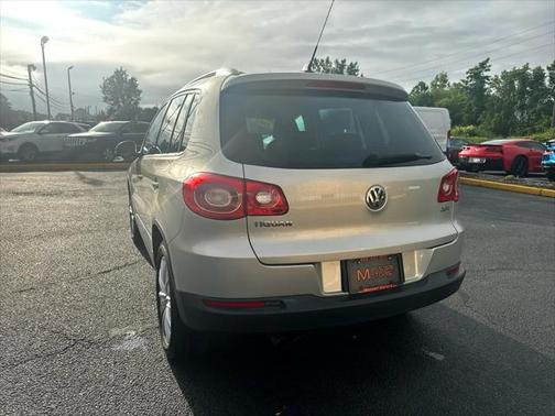2011 Volkswagen Tiguan SEL