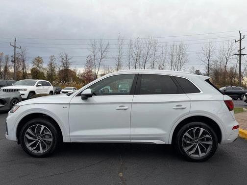 2022 Audi Q5 45 S line Premium