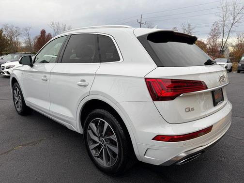 2022 Audi Q5 45 S line Premium