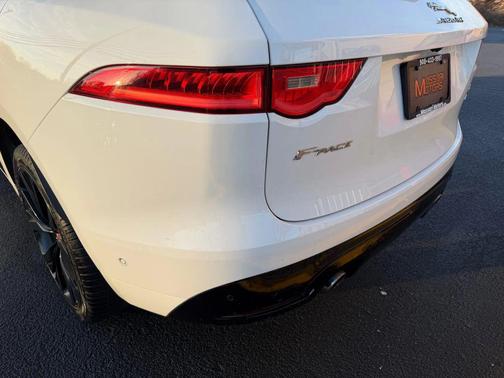 2018 Jaguar F-PACE S