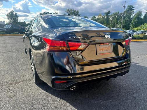2021 Nissan Altima SR FWD