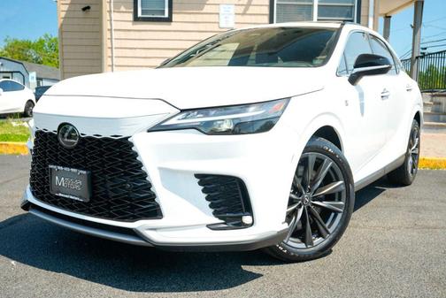 White 2023 Lexus RX 350 F SPORT Handling