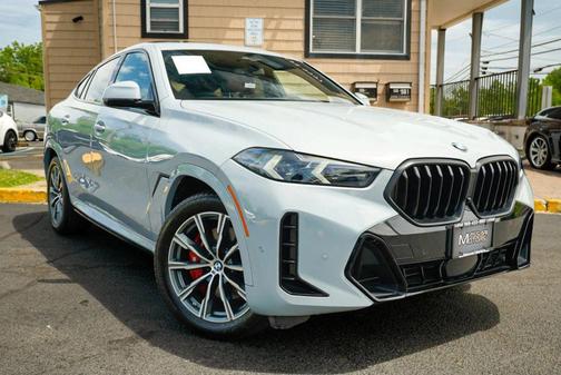Gray 2024 BMW X6 xDrive40i