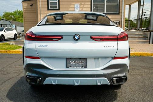 Gray 2024 BMW X6 xDrive40i