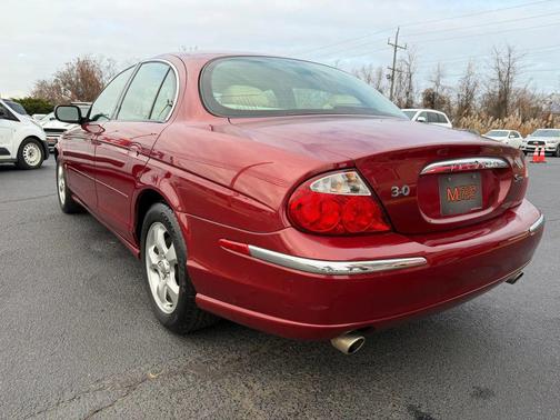 Burgundy 2000 Jaguar S-Type 3.0L V6
