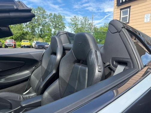 2019 McLaren 570S Spider Convertible 2D