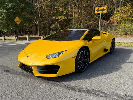 2019 Lamborghini Huracan LP580-2S