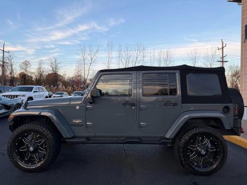 2014 Jeep Wrangler Unlimited Sahara