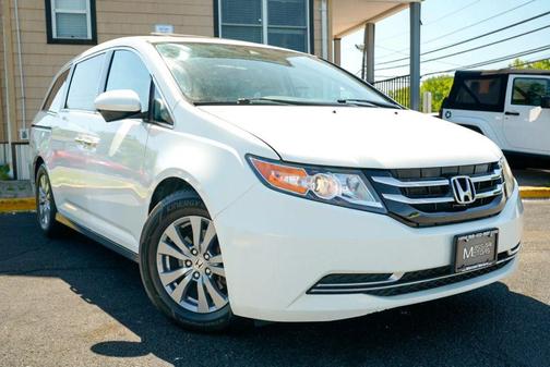 White 2016 Honda Odyssey EX-L